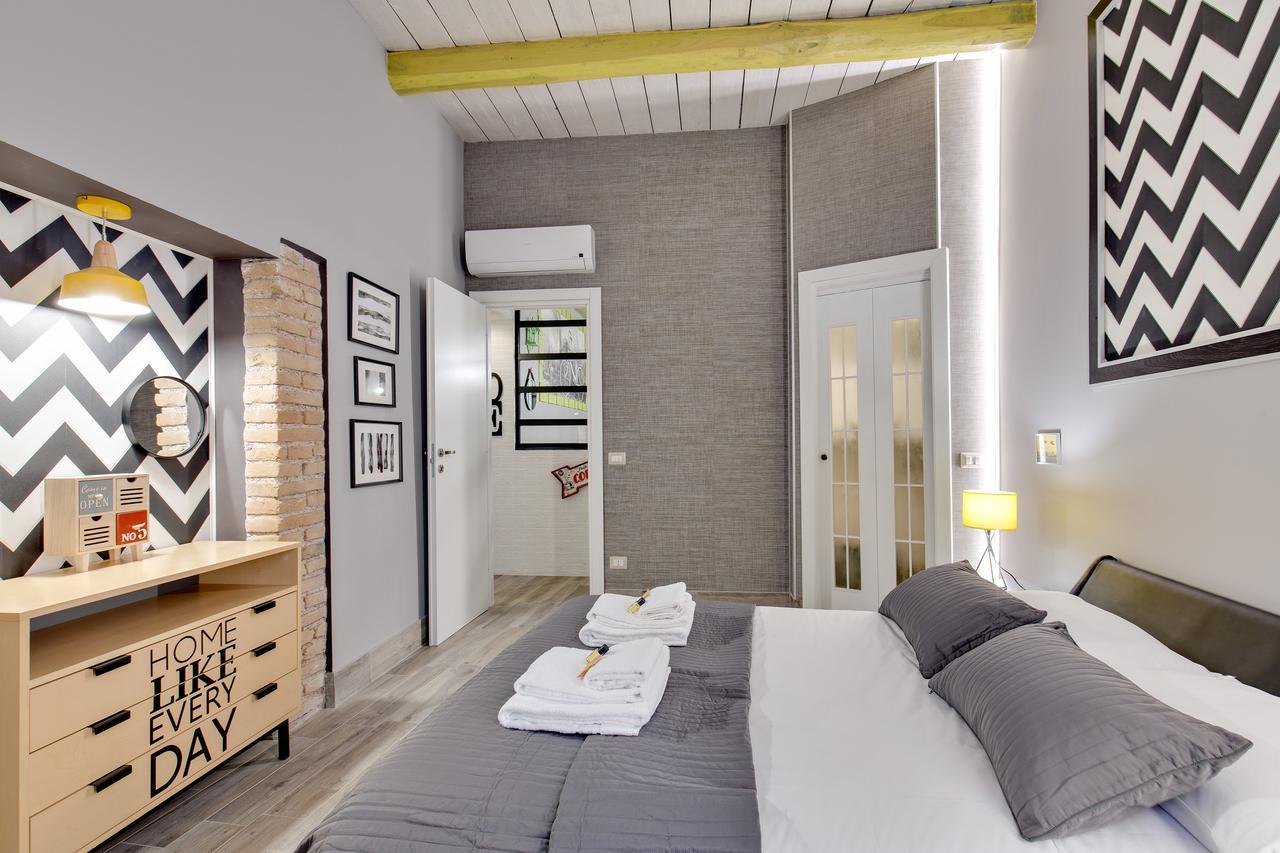 Rome As You Feel - Design Apartment At Colosseum Exteriör bild